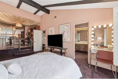 7100 Balboa Boulevard #1003, Lake Balboa, CA 91406 - Photo 16