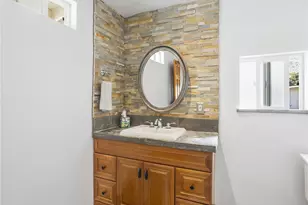 9613 La Tuna Canyon Rd, Los Angeles, CA 91352 - Photo 34
