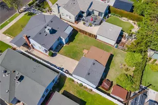 228 N Beachwood Dr, Burbank, CA 91506 - Photo 40