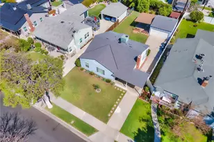 228 N Beachwood Dr, Burbank, CA 91506 - Photo 38