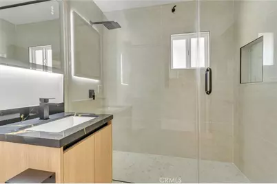 13449 Stagg Street, Panorama City, CA 91402 - Photo 52