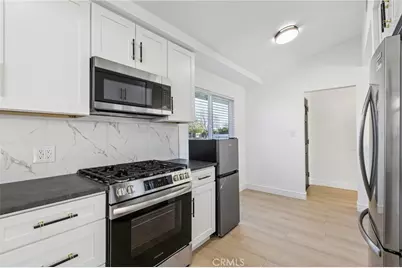 11221 Balboa, Granada Hills, CA 91344 - Photo 8