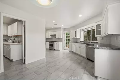 272 Manzanita, Thousand Oaks, CA 91361 - Photo 16