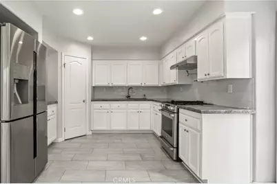 272 Manzanita, Thousand Oaks, CA 91361 - Photo 18