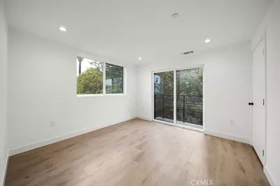 171 S Hoover, Los Angeles, CA 90004 - Photo 14