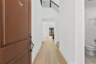 28519 Moyer Ln, Canyon Country, CA 91351 - Photo 4