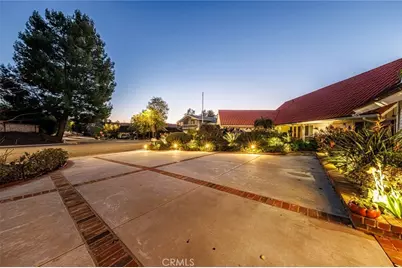 22957 De Kalb Drive, Calabasas, CA 91302 - Photo 18