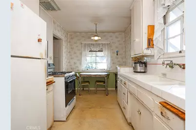 13607 Huston Street, Sherman Oaks, CA 91423 - Photo 10