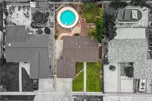 19324 Fairweather, Canyon Country, CA 91351 - Photo 2