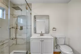 7040 Tyrone Ave, Van Nuys, CA 91405 - Photo 14