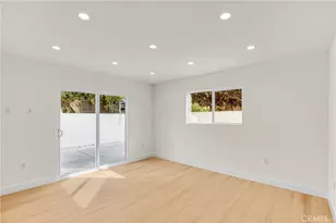7040 Tyrone Ave, Van Nuys, CA 91405 - Photo 32
