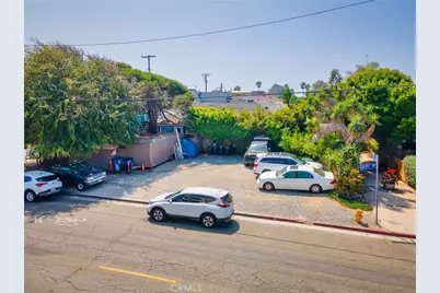 1909 Pacific Avenue, Venice, CA 90291 - Photo 8