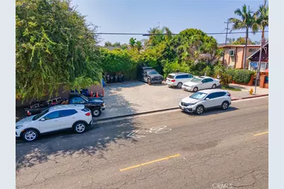 1909 Pacific Avenue, Venice, CA 90291 - Photo 16
