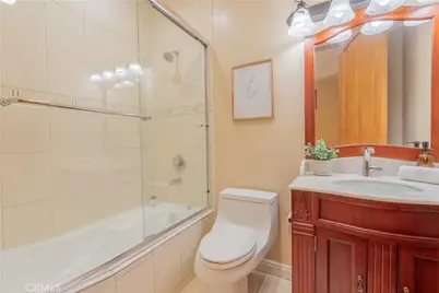 216 N Buena Vista Street #113, Burbank, CA 91505 - Photo 24