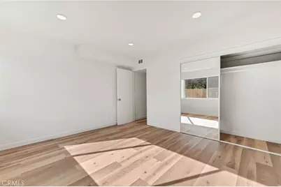 15542 Sherman Way #11, Van Nuys, CA 91406 - Photo 10