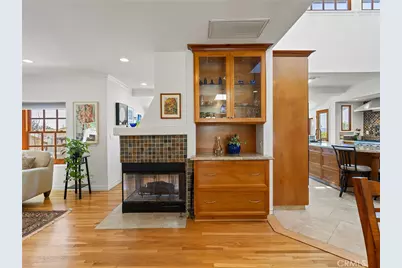 1012 N Sunset Canyon Drive, Burbank, CA 91504 - Photo 20