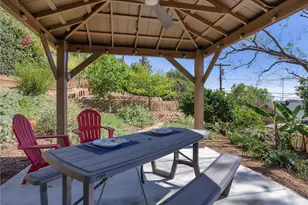 1012 N Sunset Canyon Dr, Burbank, CA 91504 - Photo 52