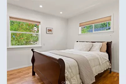 1012 N Sunset Canyon Drive, Burbank, CA 91504 - Photo 32