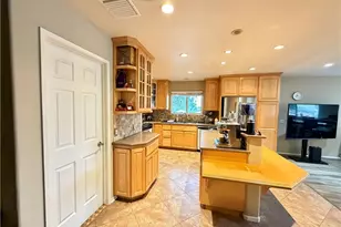 27939 Oakgale, Canyon Country, CA 91351 - Photo 14