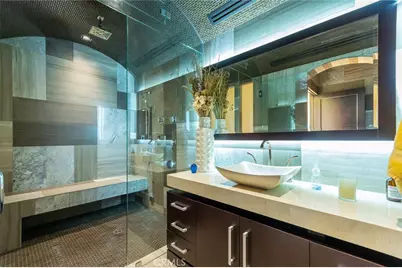 330 Kempton Road, Glendale, CA 91202 - Photo 54