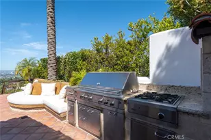 330 Kempton Rd, Glendale, CA 91202 - Photo 68