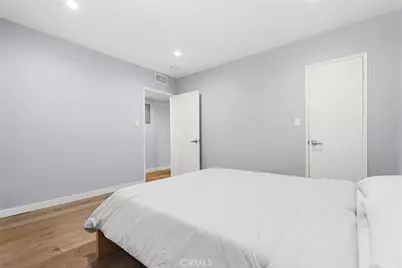 1045 N Kings Road #107, West Hollywood, CA 90069 - Photo 10