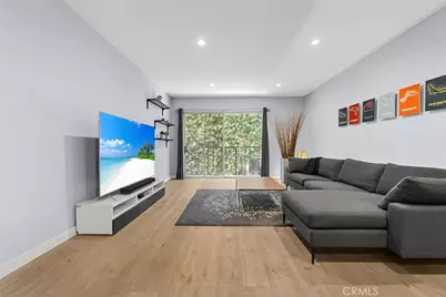 1045 N Kings Road #107, West Hollywood, CA 90069 - Photo 2