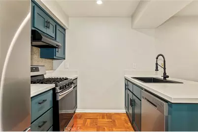 6525 La Mirada Avenue #112, Los Angeles, CA 90038 - Photo 18