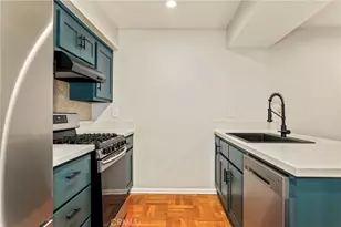 6525 La Mirada Ave, Los Angeles, CA 90038 - Photo 18