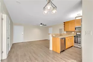 18530 Hatteras, Tarzana, CA 91356 - Photo 8