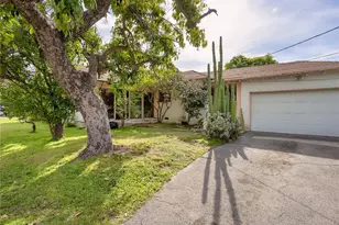 441 Dartmouth Rd, Burbank, CA 91504 - Photo 32