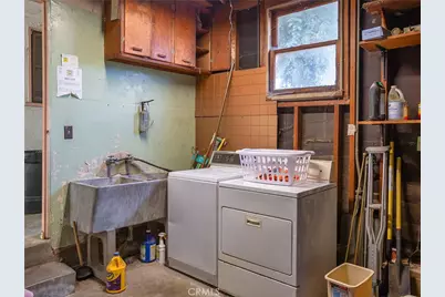 441 Dartmouth Road, Burbank, CA 91504 - Photo 28