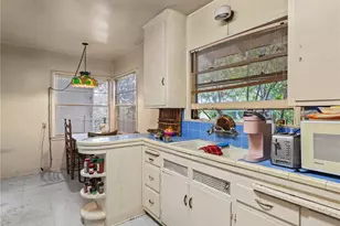 441 Dartmouth Rd, Burbank, CA 91504 - Photo 10