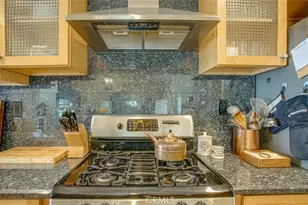 401 S Orchard Dr, Burbank, CA 91506 - Photo 14