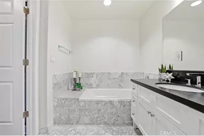 6038 Carlton Way #101, Los Angeles, CA 90028 - Photo 20