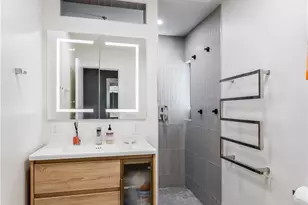 1800 Silverwood, Los Angeles, CA 90026 - Photo 40