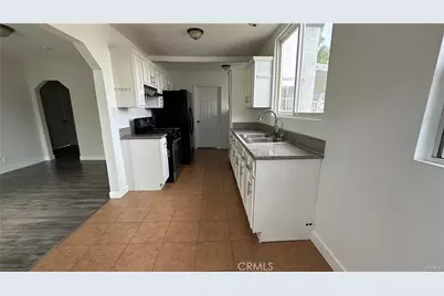 10954 Herrick Avenue, Pacoima, CA 91331 - Photo 8