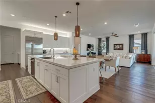 24537 Via Sendero, Valencia, CA 91354 - Photo 10