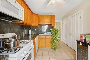 1015 S Mansfield Ave, Los Angeles, CA 90019 - Photo 42