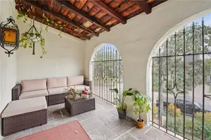 1015 S Mansfield Ave, Los Angeles, CA 90019 - Photo 22