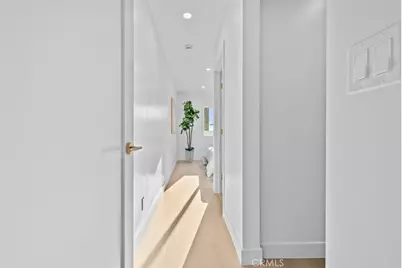8321 Outland View, Los Angeles, CA 91352 - Photo 18