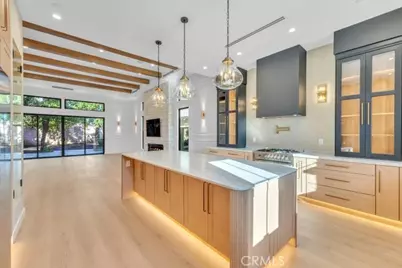 8825 Sophia Avenue, North Hills, CA 91343 - Photo 24