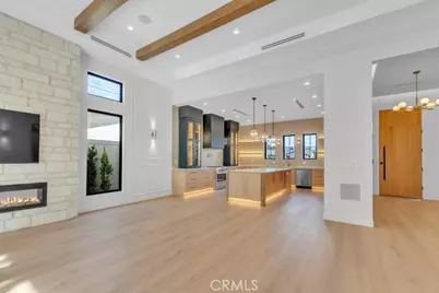 8825 Sophia Avenue, North Hills, CA 91343 - Photo 18