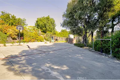 10557 Mahoney, Sunland, CA 91040 - Photo 6