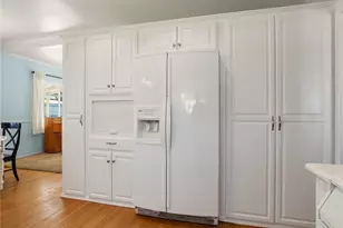 9545 Creemore Dr, Tujunga, CA 91042 - Photo 16