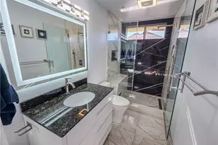 15810 Larkspur St, Sylmar, CA 91342 - Photo 32