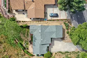 8520 Springford Dr, Los Angeles, CA 91352 - Photo 32