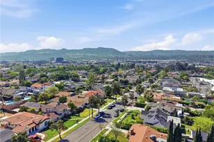 831 E Walnut, Burbank, CA 91501 - Photo 44