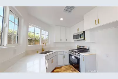 13960 Almetz, Sylmar, CA 91342 - Photo 6