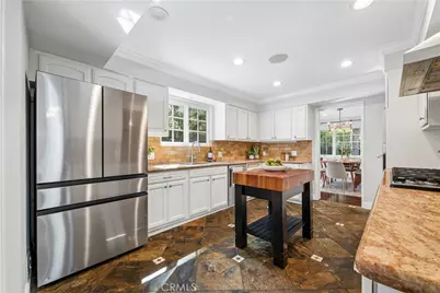 4590 Ensenada Drive, Woodland Hills, CA 91364 - Photo 22